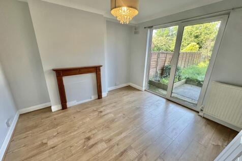 Hill Rise, Birstall, LE4 4LH photo 3