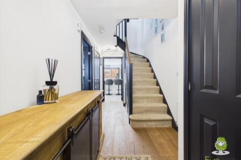 EweMove Estate Agents Basingstoke