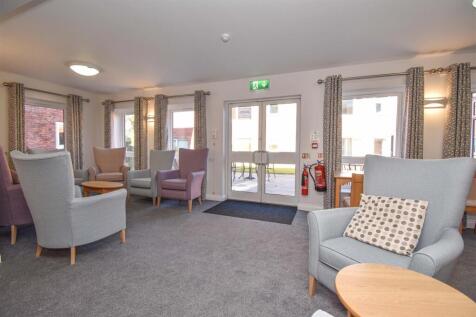 Woodlands new Residents Lounge c.jpg