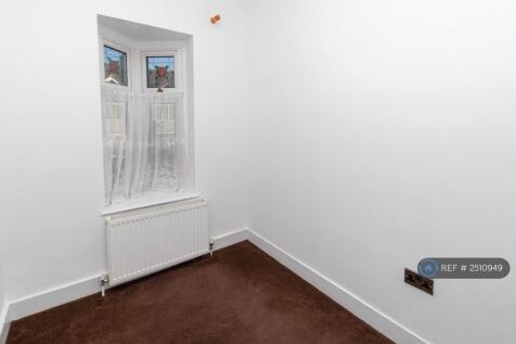 Single Bedroom - First Floor Front