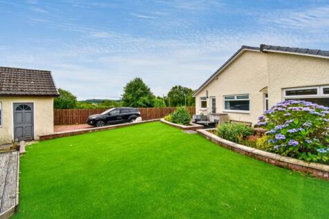 Rear Garden 1 Angle 3