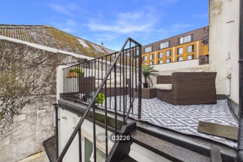Blenheim Place, Brighton, BN1 4AE photo 3
