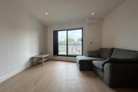 Livingroom (4).jpeg