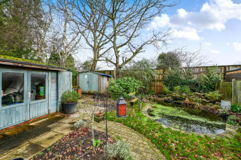 88a Blackthorn Cr...