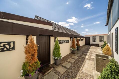 1318216-10-686d3fb08d653