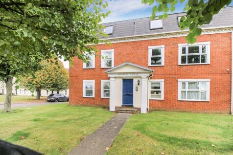 1-bed flat on Watermead , Aylesbury, £975/mo