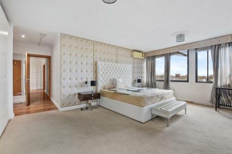 04-f954GCPMSC - 71 Park Lorne - Bedroom 2-Original