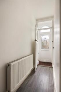 Gladding Road, E12