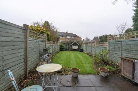 53 Frankton Close_9 Garden Tidy.jpg
