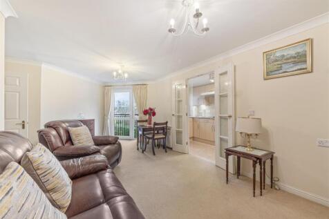 Calverley Court 33-010.jpg
