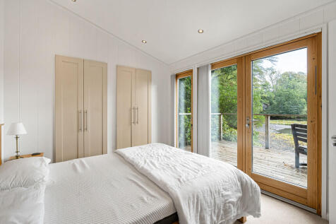 Principle bedroom...