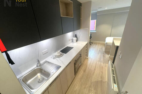 Classic studio midfloor, Briggate Studios,  Leeds, LS1 6AA photo 3