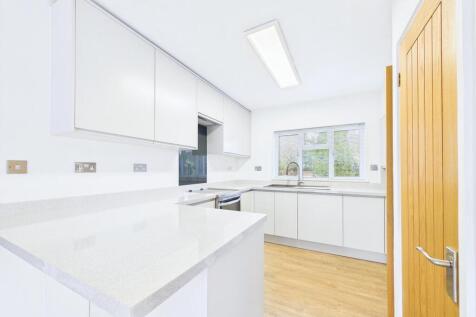Barrows Close, Churchill photo 3