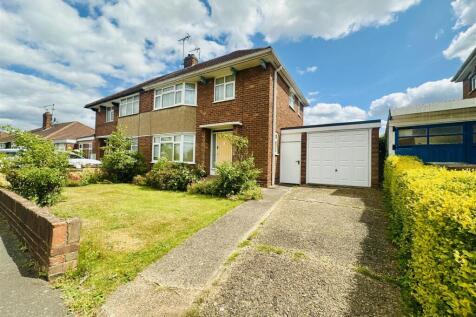 Leicester, LE4 - property photo