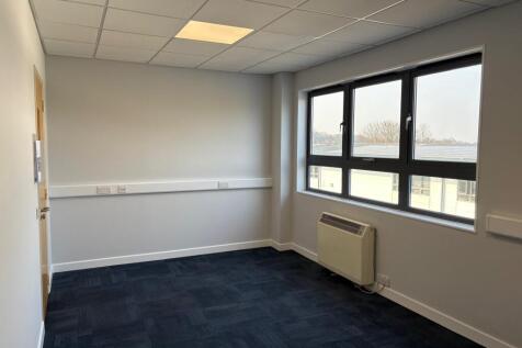 11J to let