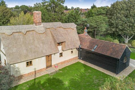 Main Road, Little Gransden, Sandy. 3 bedroom cottage for sale