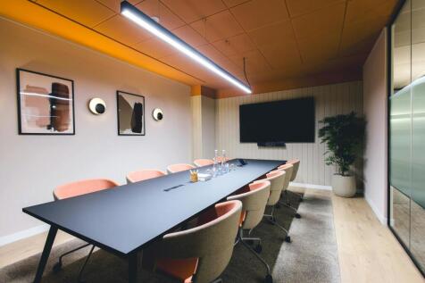 Serviced Office to rent Image 12