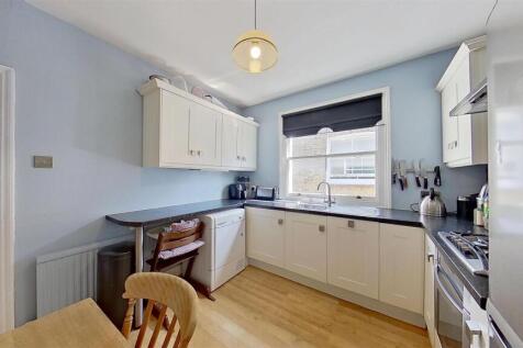 Treport-Street-Earlsfield-SW18-06252026_221551.jpg