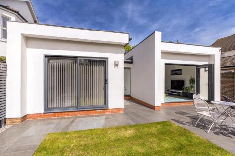 For Sale by Aspire Residential | Northcourt Road