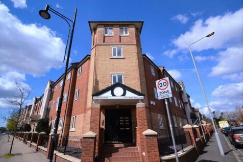 4 bedroom Apartment for sale