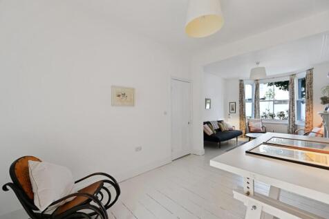 BCFBL - Becklow Road - Reception 1 A (4).JPG