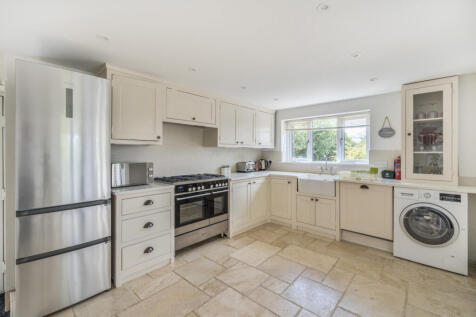 1339632-15-689dd4...