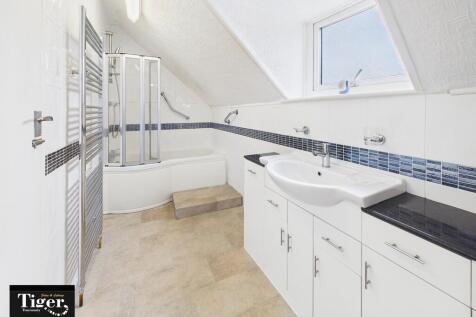 CAM02176G0-PR0727...