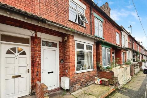 8363ee88-WhatsApp...