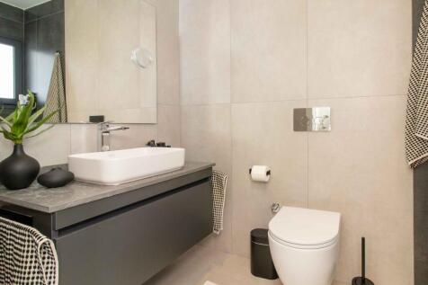 4-bedroom luxury resale villa + fully furnished + swimming pool + VRF system + Photovoltaic solar system + close to a municipal park Image 9999 25