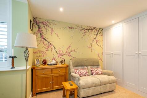 Bedroom 3 or Snug (2).jpg