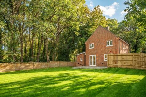 brooklands grove, weybridge