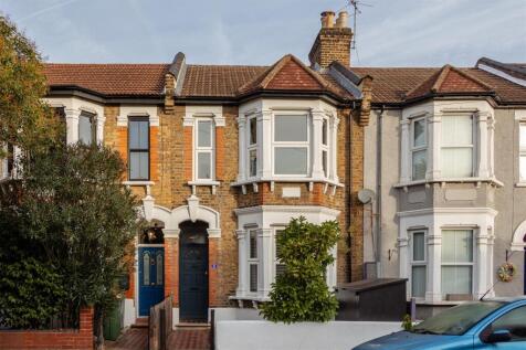 Macdonald Road, E7