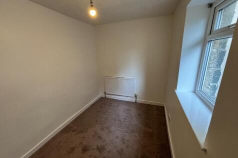 Halifax Road, Keighley, BD21 photo 3