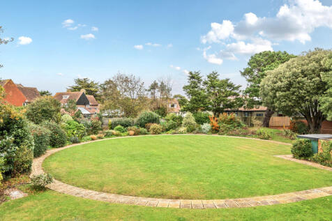 1376032-7-690df3a...