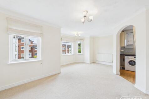 LIVING ROOM/DINING AREA