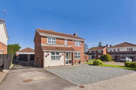 Oaklands Drive - Front