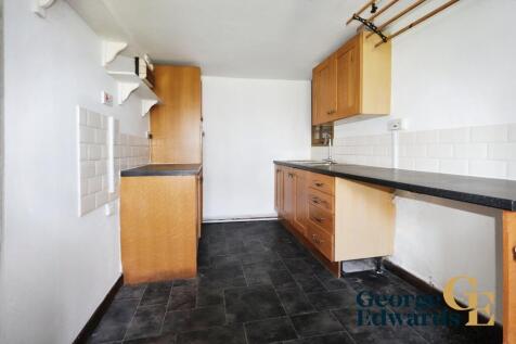 Whinberry  4 Myrtle House Dreenhill Haverfordwest SA62 3XH photo 4