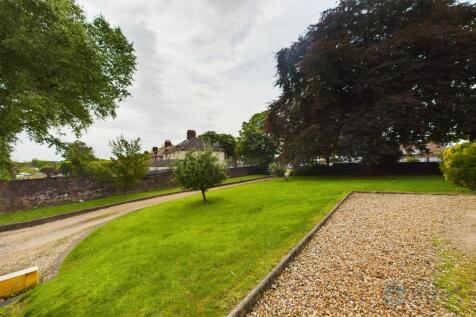 Communal Grounds