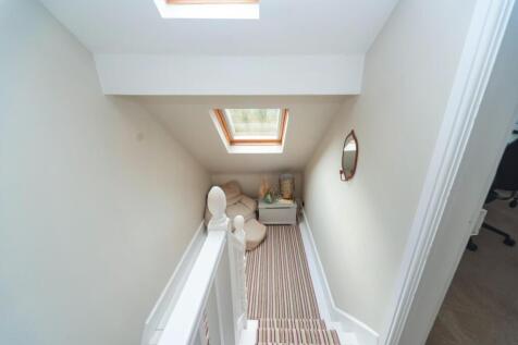 2nd floor landing.JPG