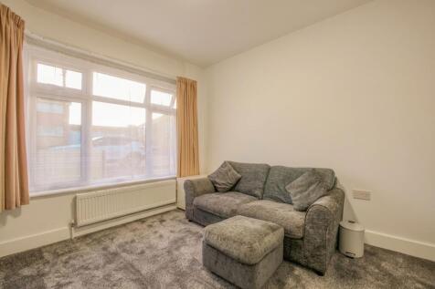 Bedroom 5/Study