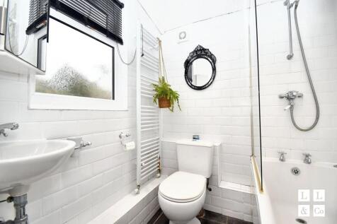 Lower Treluswell, Penryn, TR10 photo 4