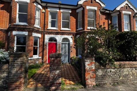 3-bed terraced on Tower Road, Worthing, BN11, £1,750/mo