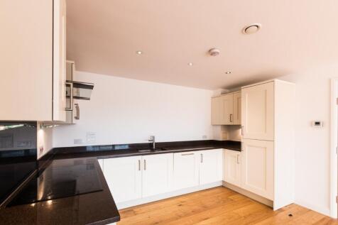 Racecourse Road, Newbury, RG14 photo 4