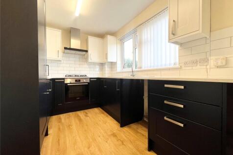 Wimpole Close, Park South, Swindon, Wiltshire, SN3 photo 3