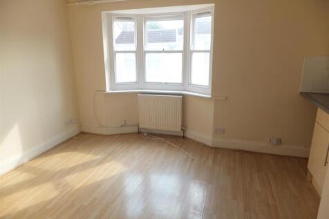 Open Plan Lounge and Kitchen