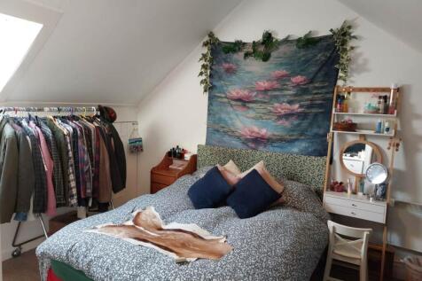 Roof bedroom