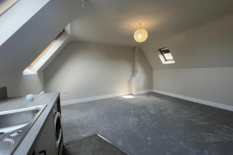 Queens Road, Weybridge, Surrey, KT13 photo 3
