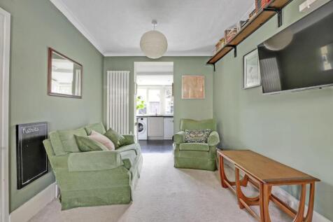 07-a131JHPropWorld - 35 Percy Road - 20-medium.jpg