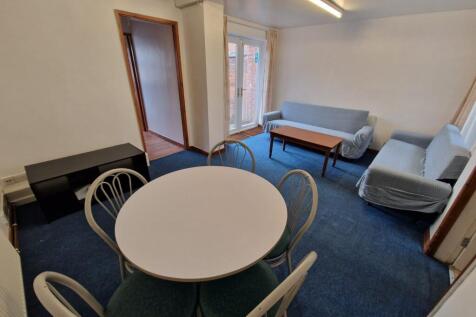 71 Tachbrook Road, Leamington Spa photo 3