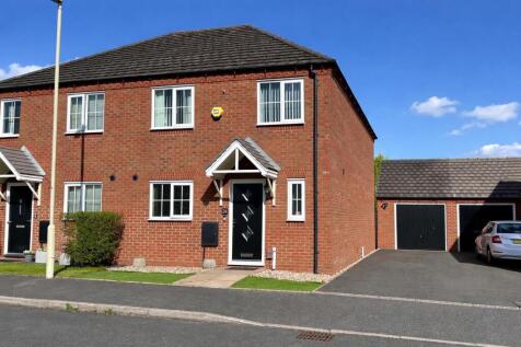 Thatchers Barn Drive Halesowen 1.jpg